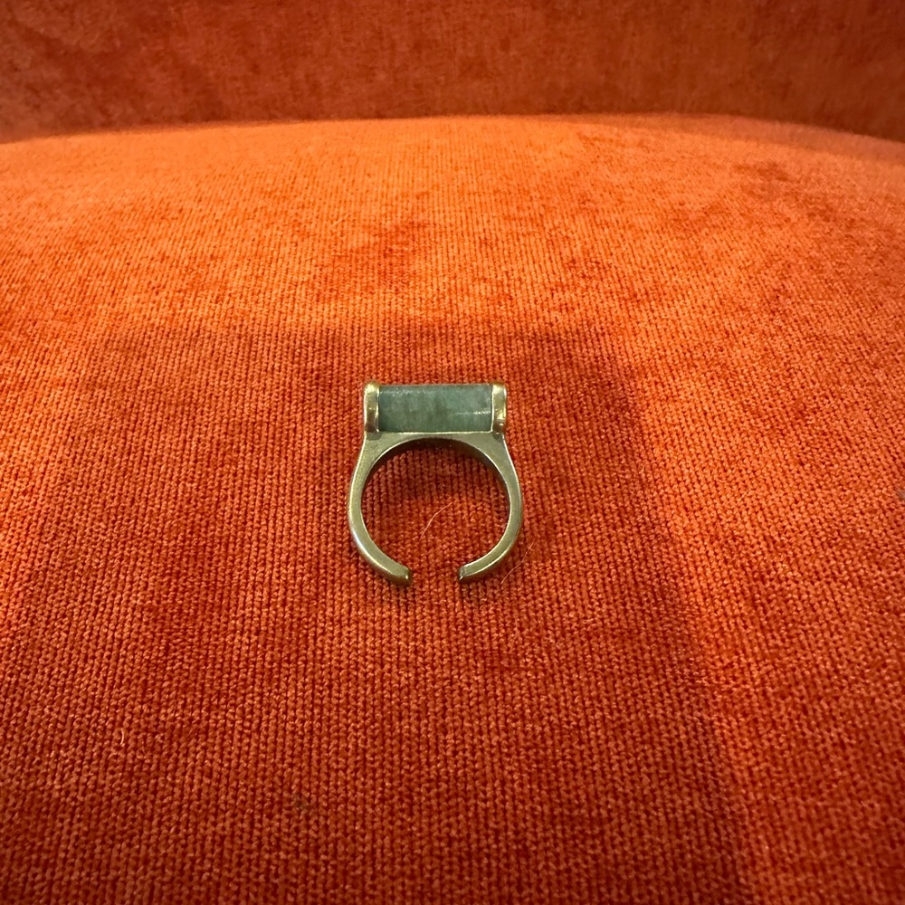 Green stone adjustable ring - Picture 2 of 2